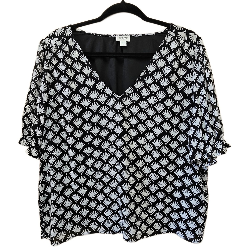 J. Crew Black & White Fan/Seashell Print V Neck Short Puff Sleeve Blouse Size L - Picture 1 of 7